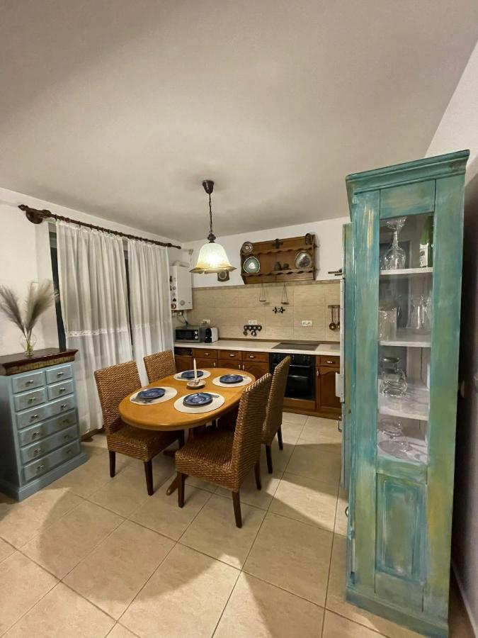 Апартаменты Apartament Yannis Алба-Юлия Экстерьер фото